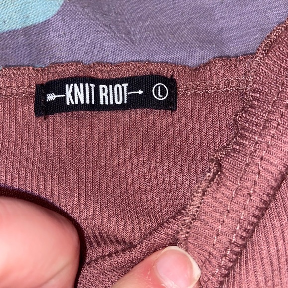 VS pink crop top - Picture 2 of 3